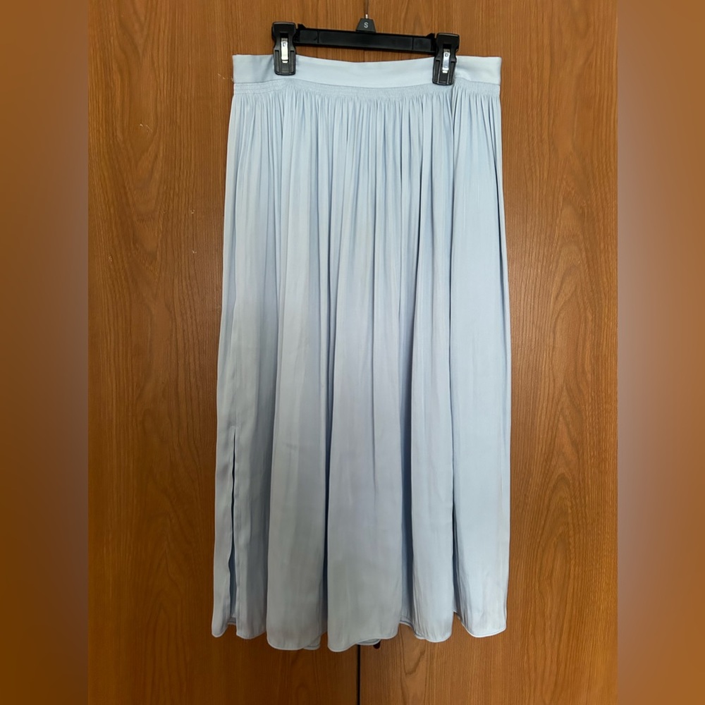 Ann Taylor woman’s flowy blue skirt